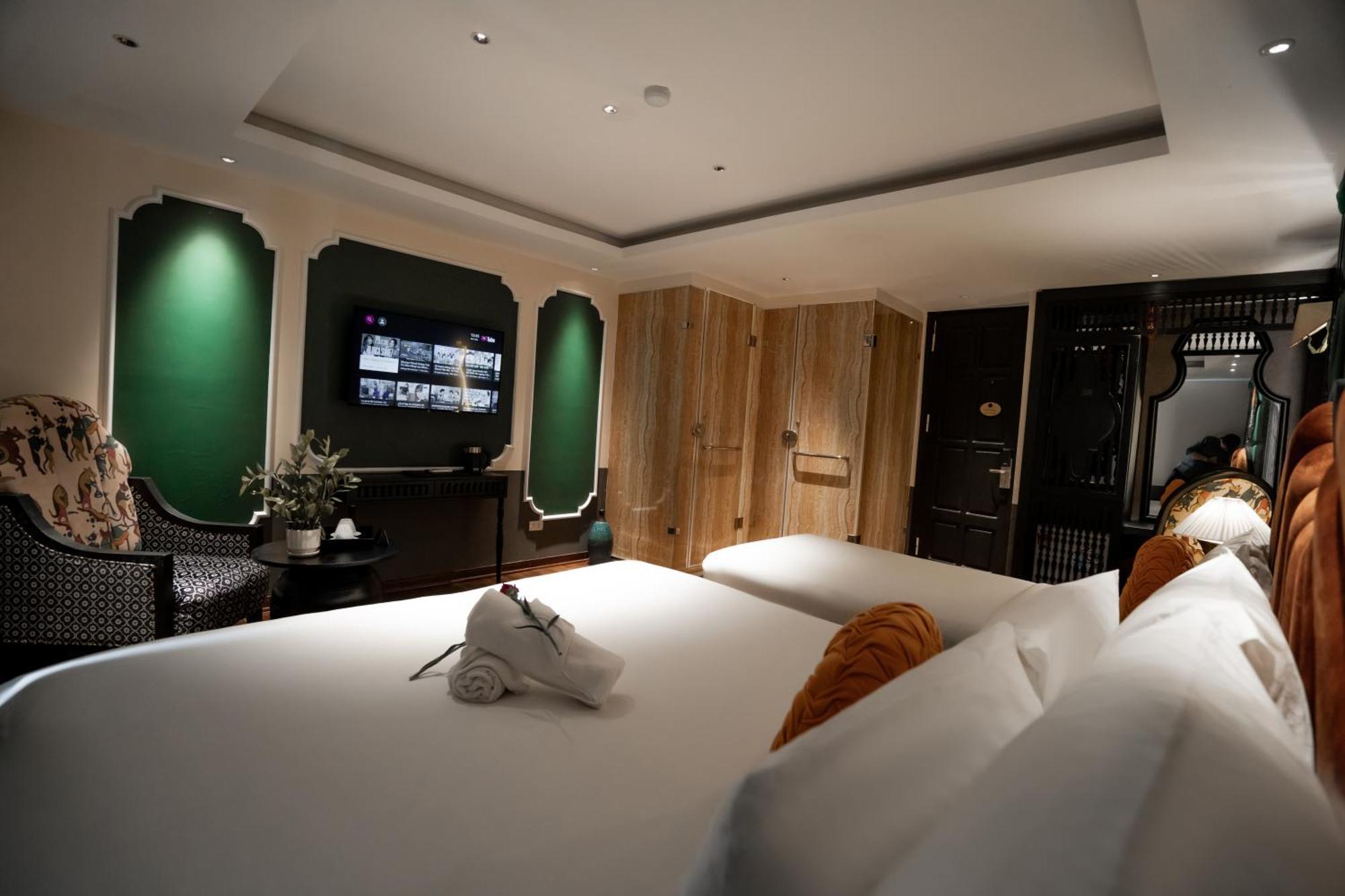 Hanoi Center Silk Classic Hotel & Travel ภายนอก รูปภาพ
