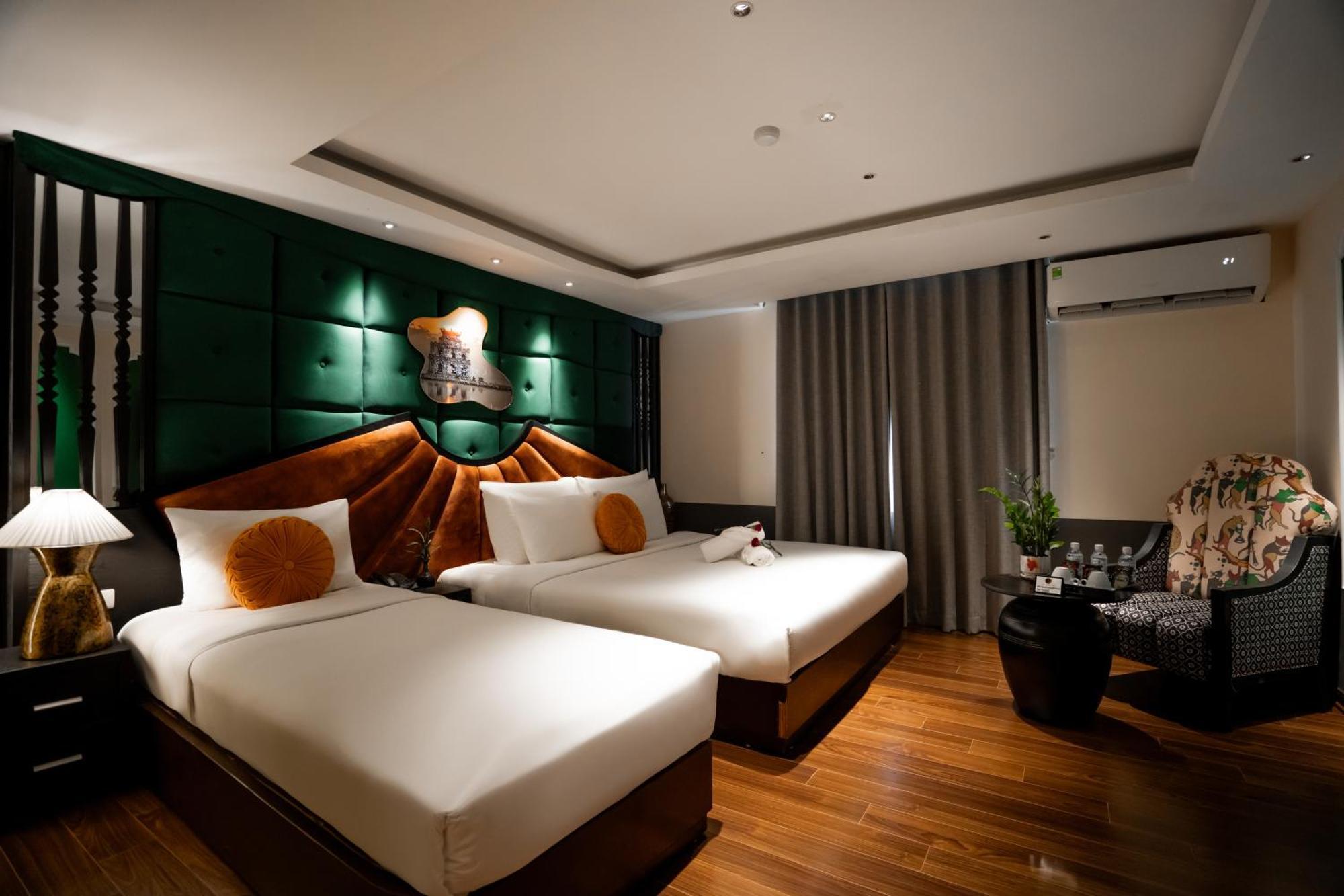 Hanoi Center Silk Classic Hotel & Travel ภายนอก รูปภาพ
