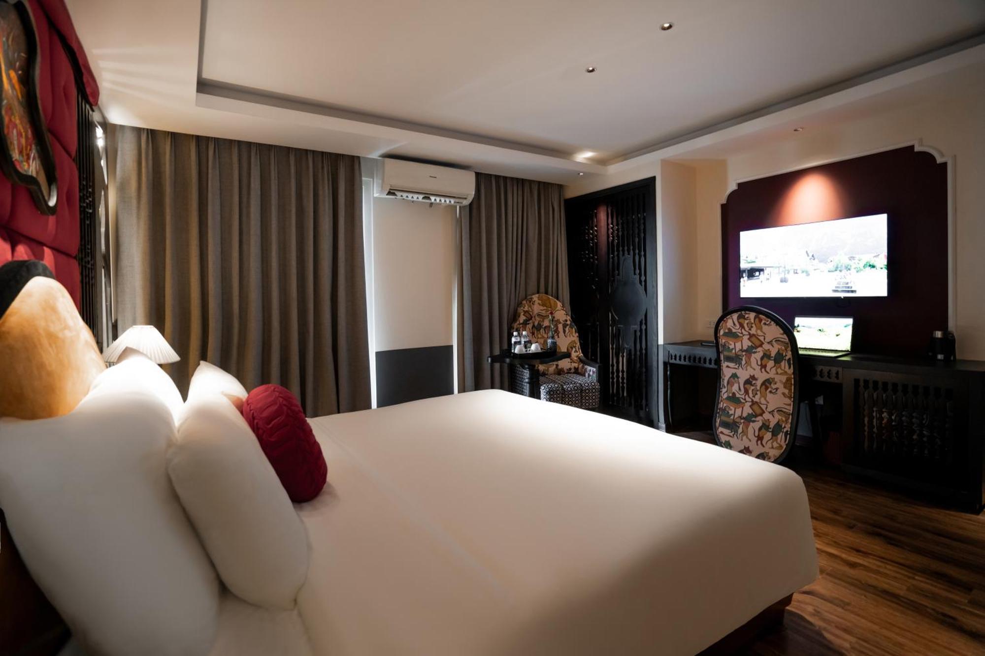 Hanoi Center Silk Classic Hotel & Travel ภายนอก รูปภาพ