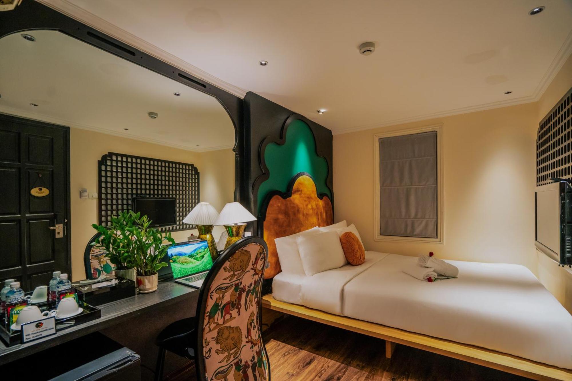 Hanoi Center Silk Classic Hotel & Travel ภายนอก รูปภาพ